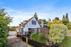 Whare Roto at Hilltop - Taupo Holiday Home